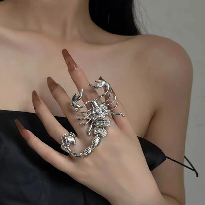 New Fashion Trend Exaggerated Exquisite Sexy Hip Hop Punk Metal Scorpion Ring Women'S Jewelry Party Surprise Gift Wholesale