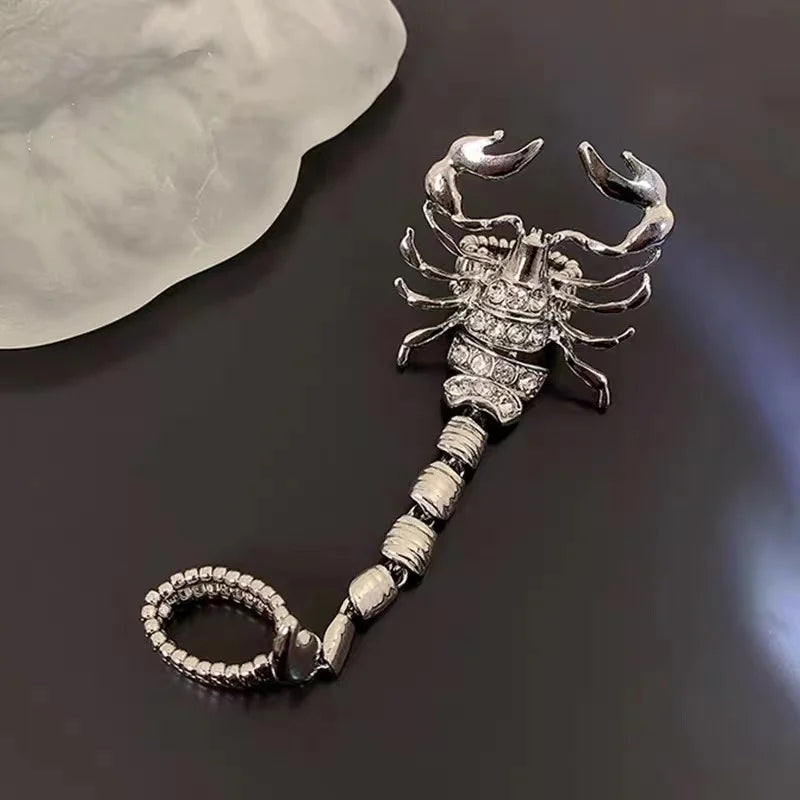 New Fashion Trend Exaggerated Exquisite Sexy Hip Hop Punk Metal Scorpion Ring Women'S Jewelry Party Surprise Gift Wholesale